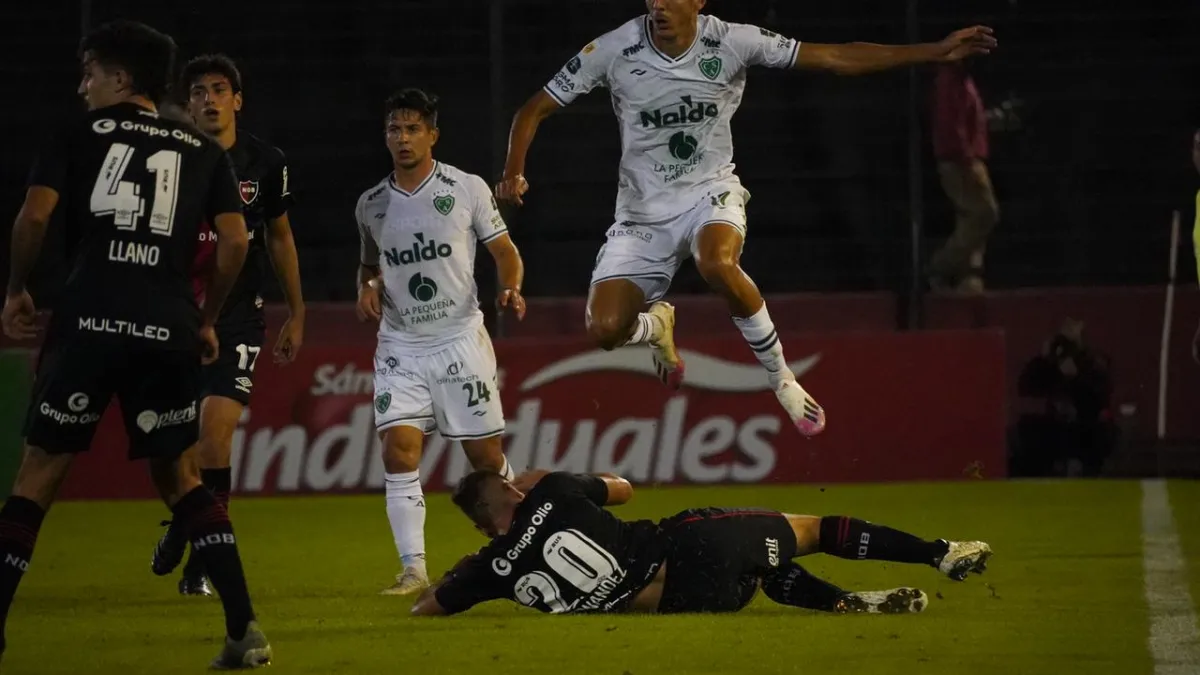 Newell’s y Sarmiento igualaron en Rosario