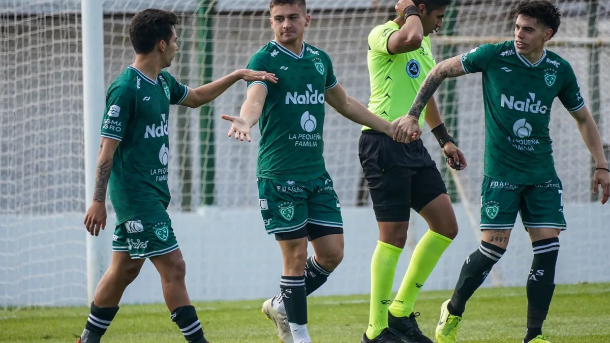 Sarmiento cambió la cara y se quedó con el triunfo