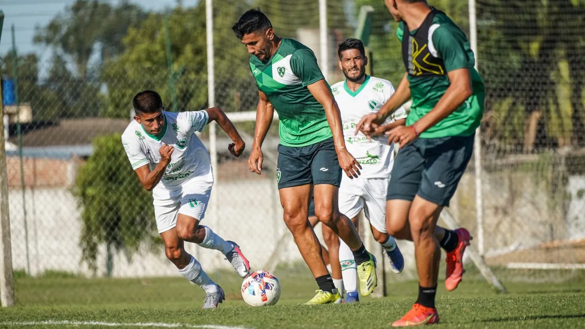 Sarmiento jugó un amistoso con Ferro de Pico