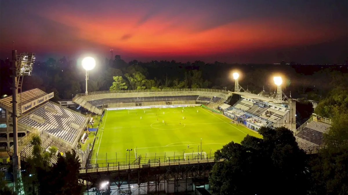 Sarmiento visita a Gimnasia