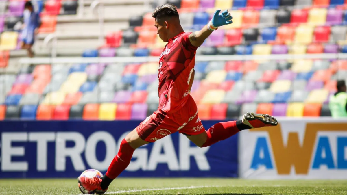 Apareció Meza y salvó el empate
