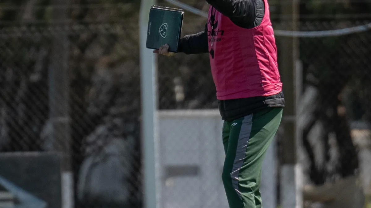 Lavallén confirmó las bajas de López y Fontana