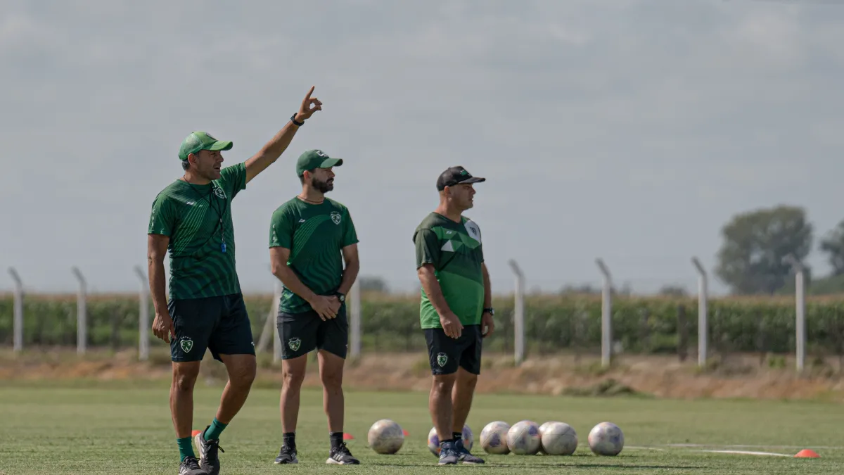 Martín Funes, otra vez en la mira de Talleres