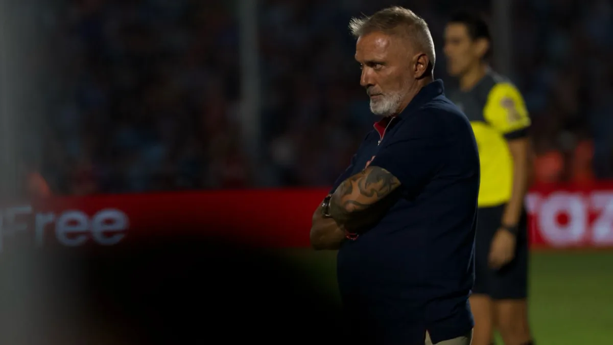 Otra vez a elegir entrenador
