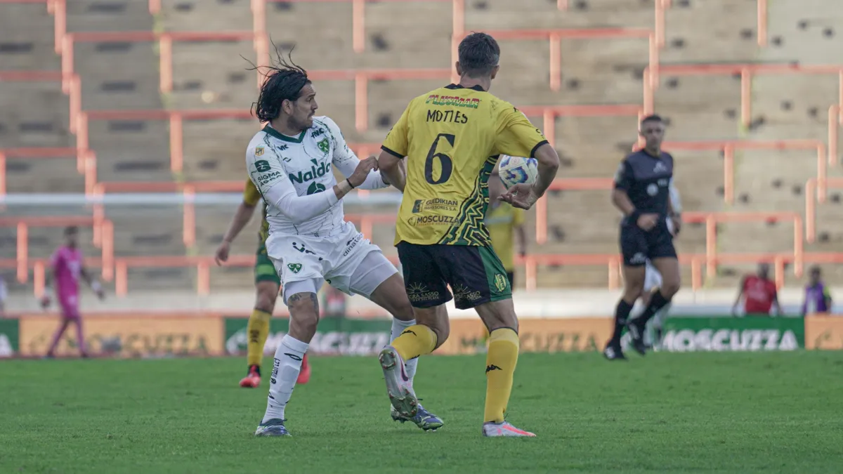Acosta rescató un empate