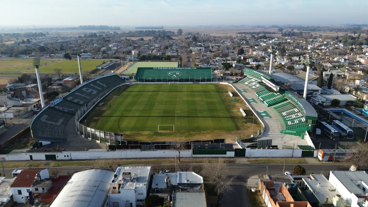 El Verde sale a la cancha